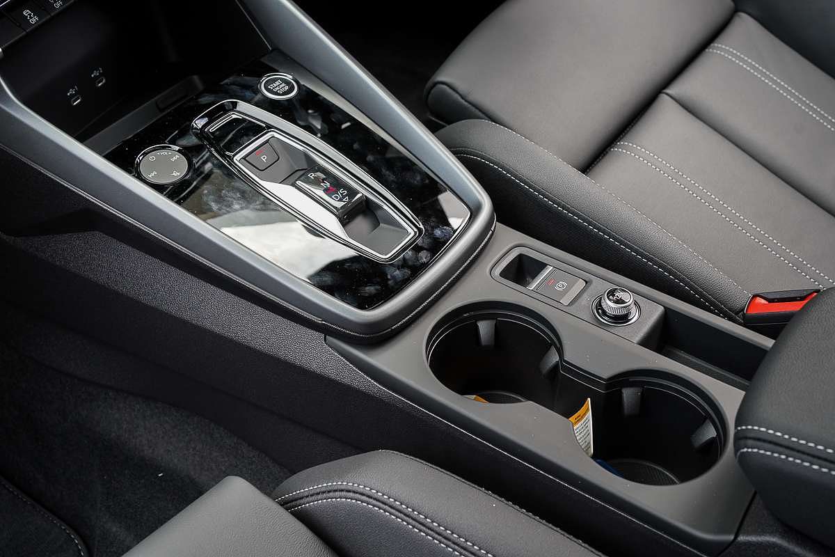 2025 Audi A3 35 TFSI S line GY