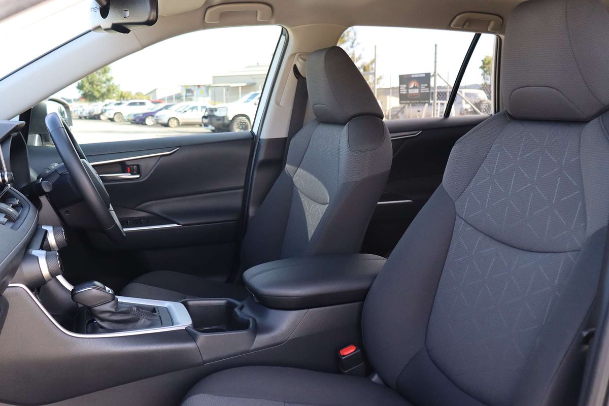 2023 Toyota RAV4 GXL MXAA52R