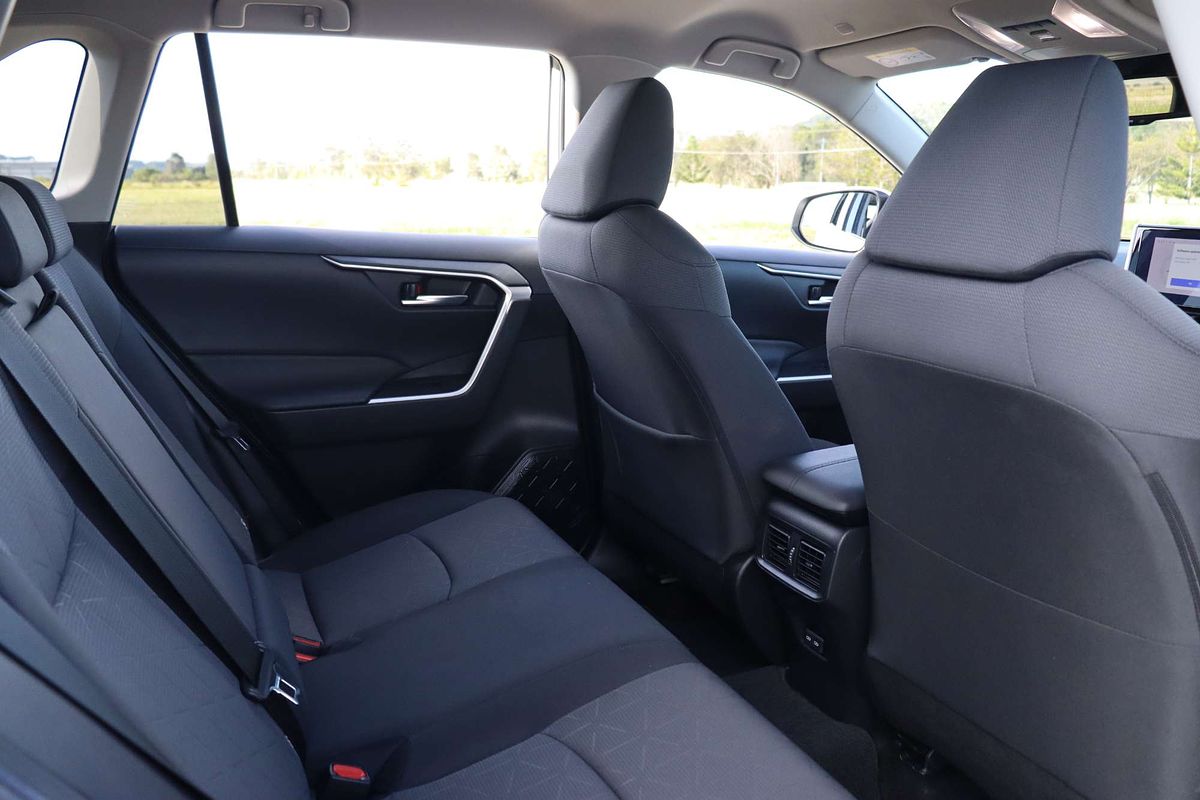 2023 Toyota RAV4 GXL MXAA52R