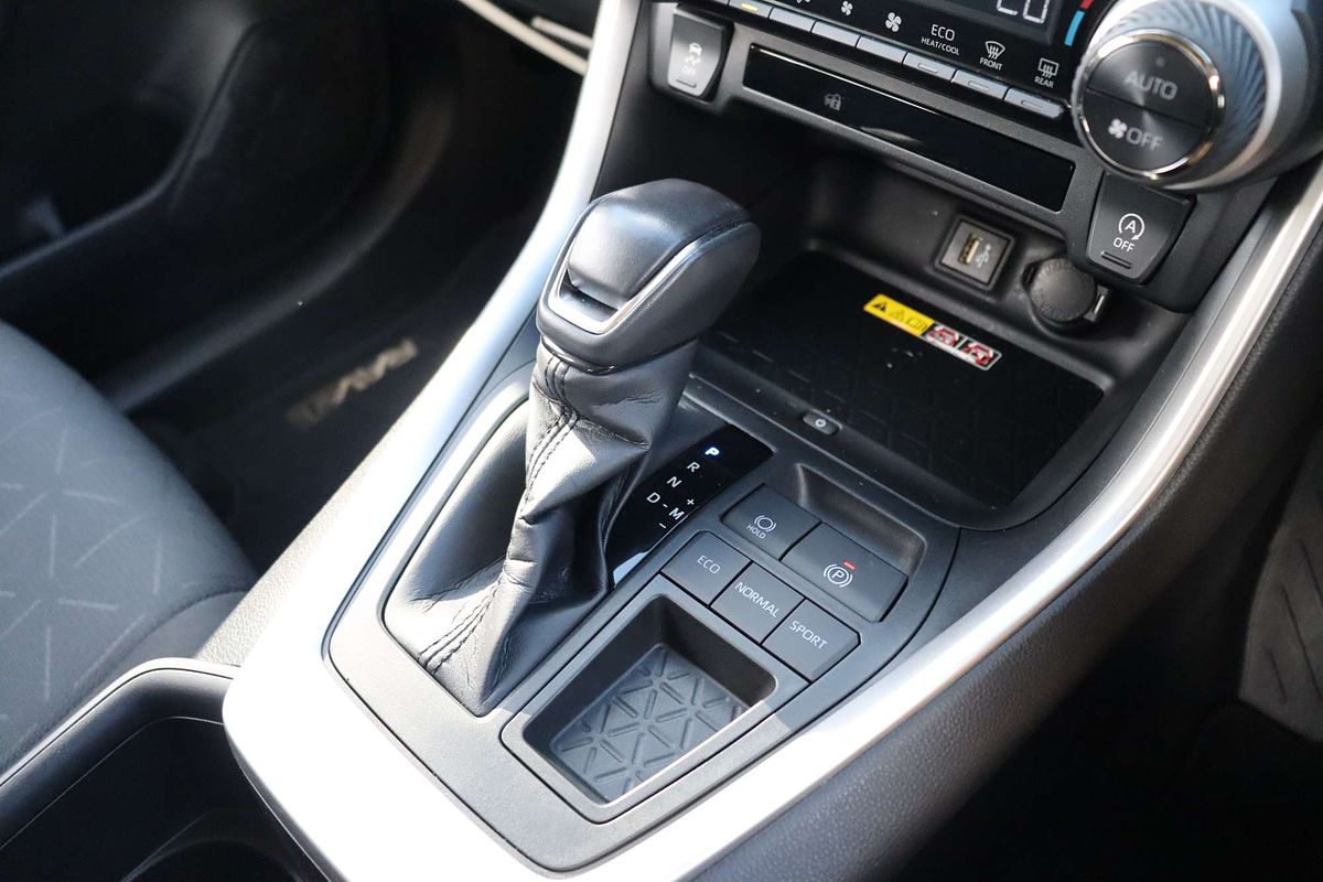 2023 Toyota RAV4 GXL MXAA52R