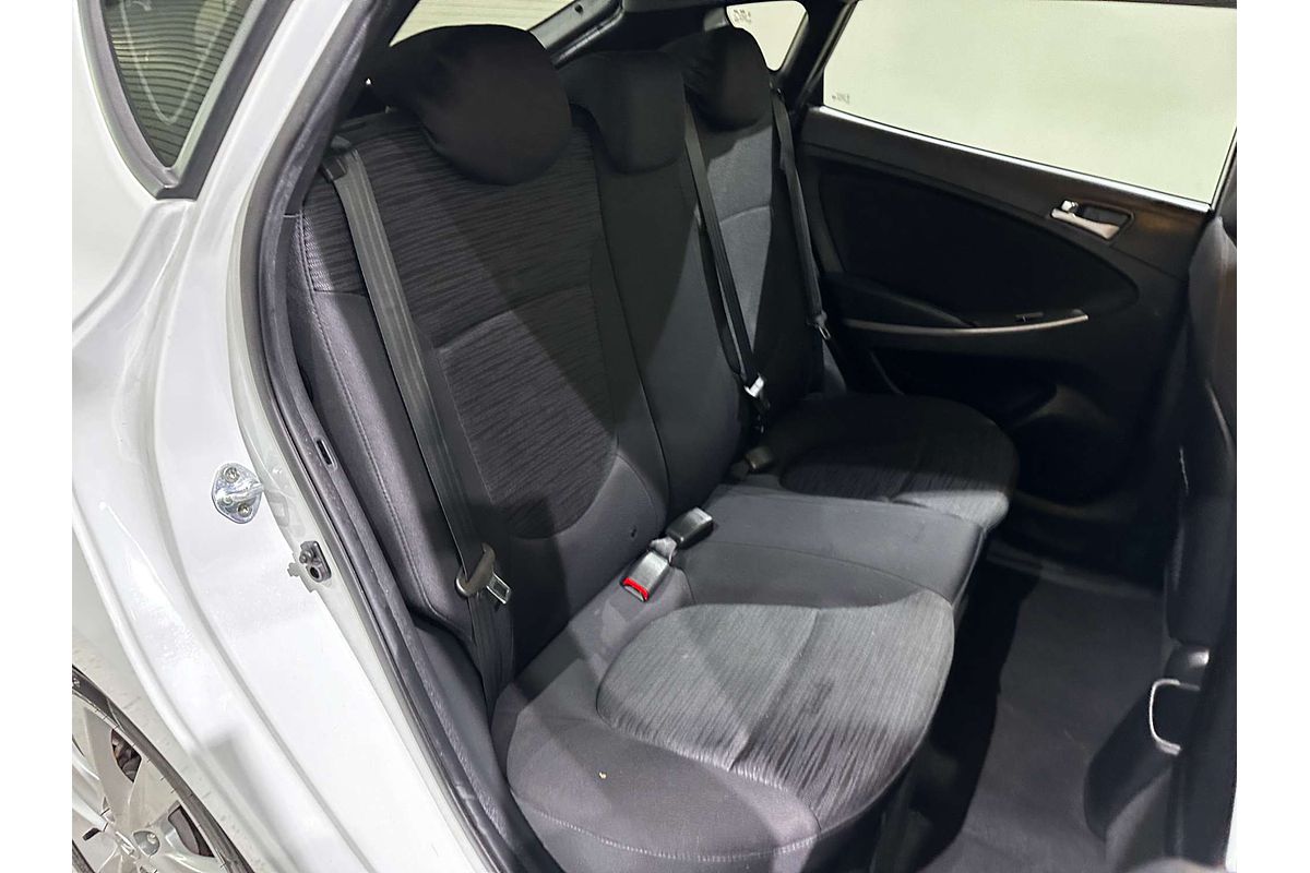 2017 Hyundai Accent Sport RB6