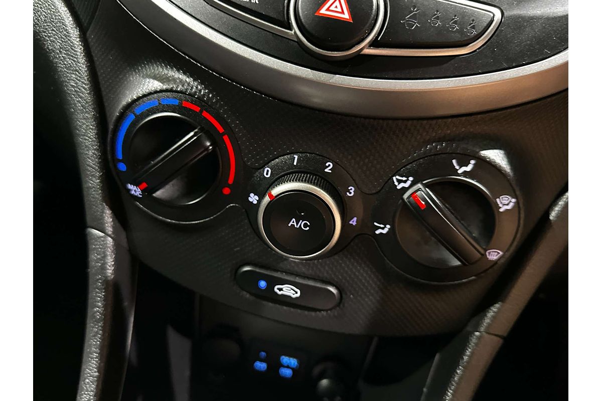 2017 Hyundai Accent Sport RB6