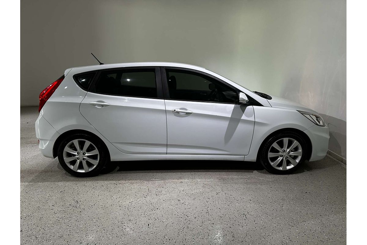 2017 Hyundai Accent Sport RB6