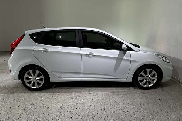 2017 Hyundai Accent Sport RB6