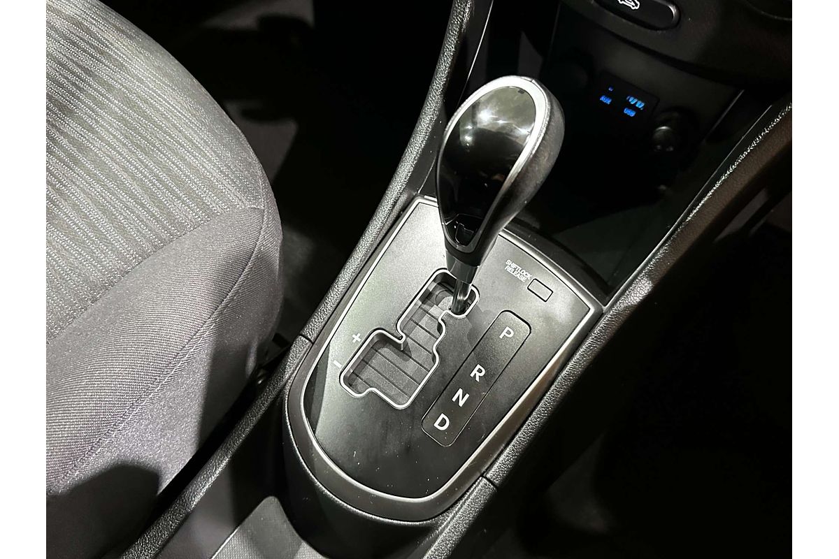 2017 Hyundai Accent Sport RB6