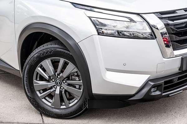 2023 Nissan Pathfinder ST-L R53