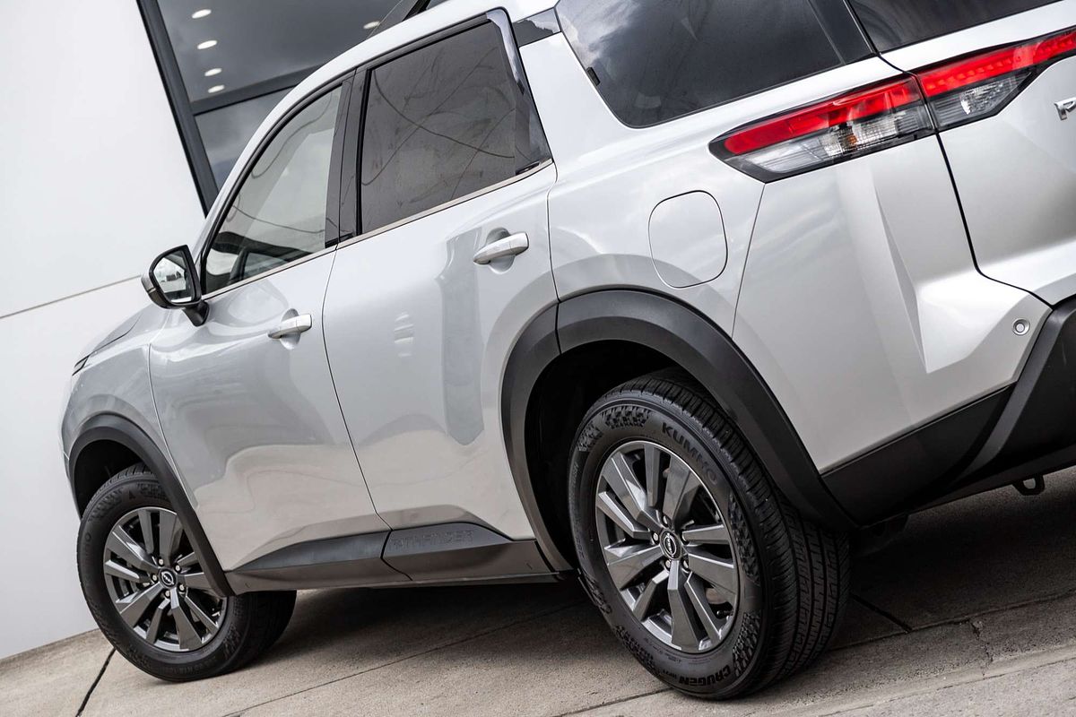 2023 Nissan Pathfinder ST-L R53