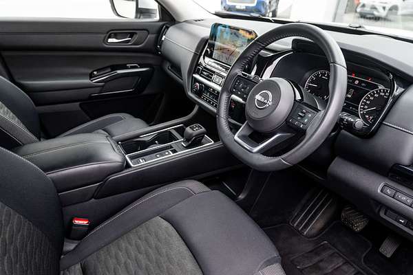 2023 Nissan Pathfinder ST-L R53