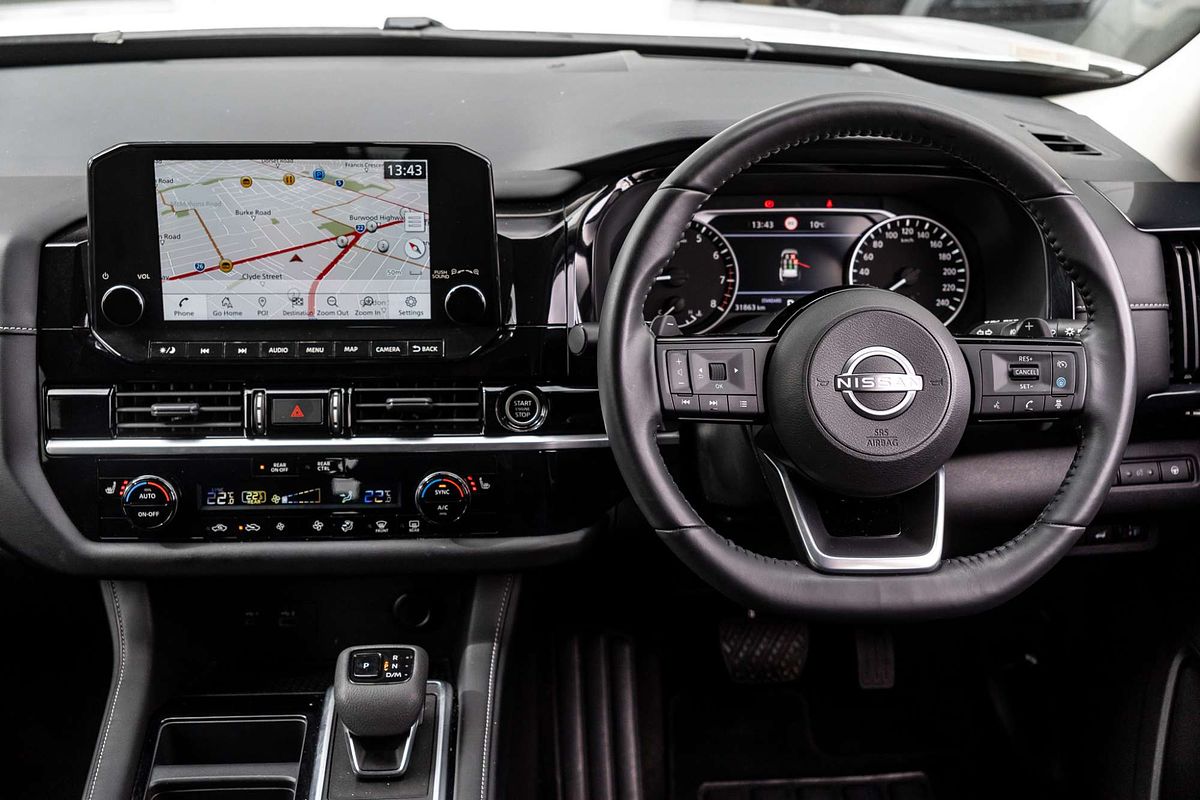 2023 Nissan Pathfinder ST-L R53