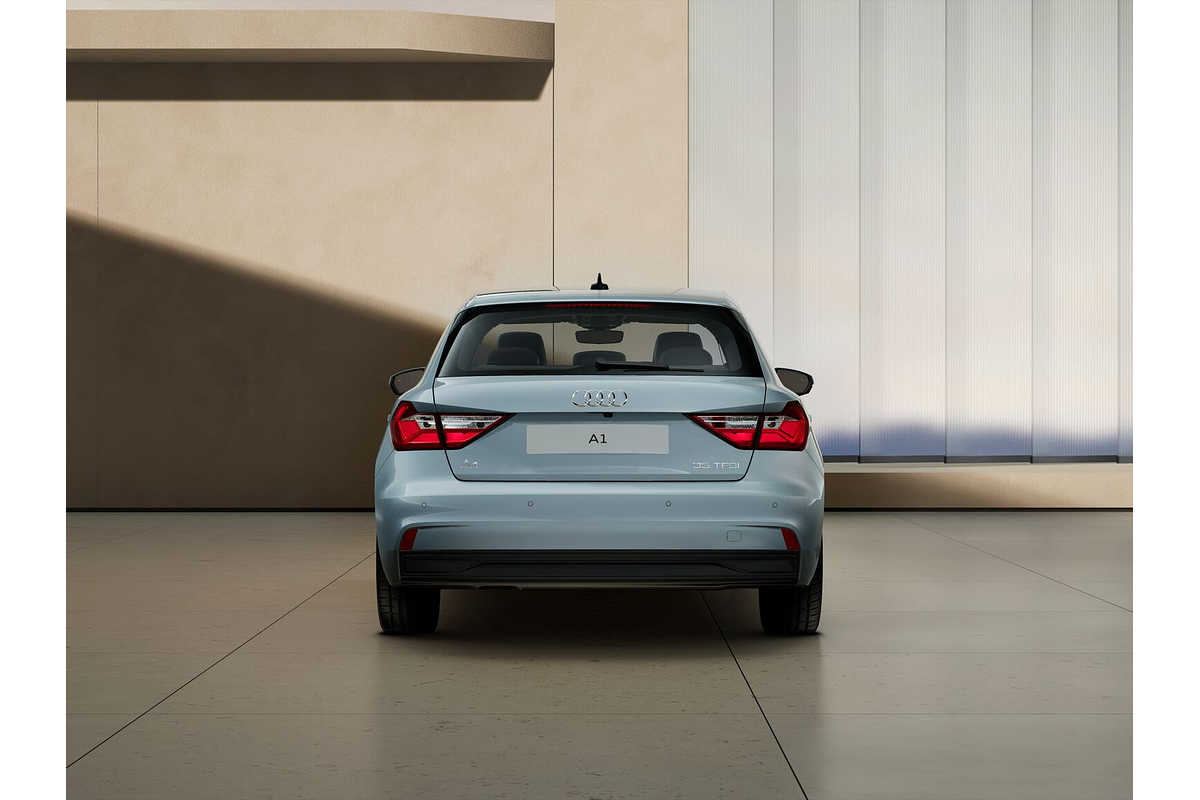 2025 Audi A1 35 TFSI S line edition GB