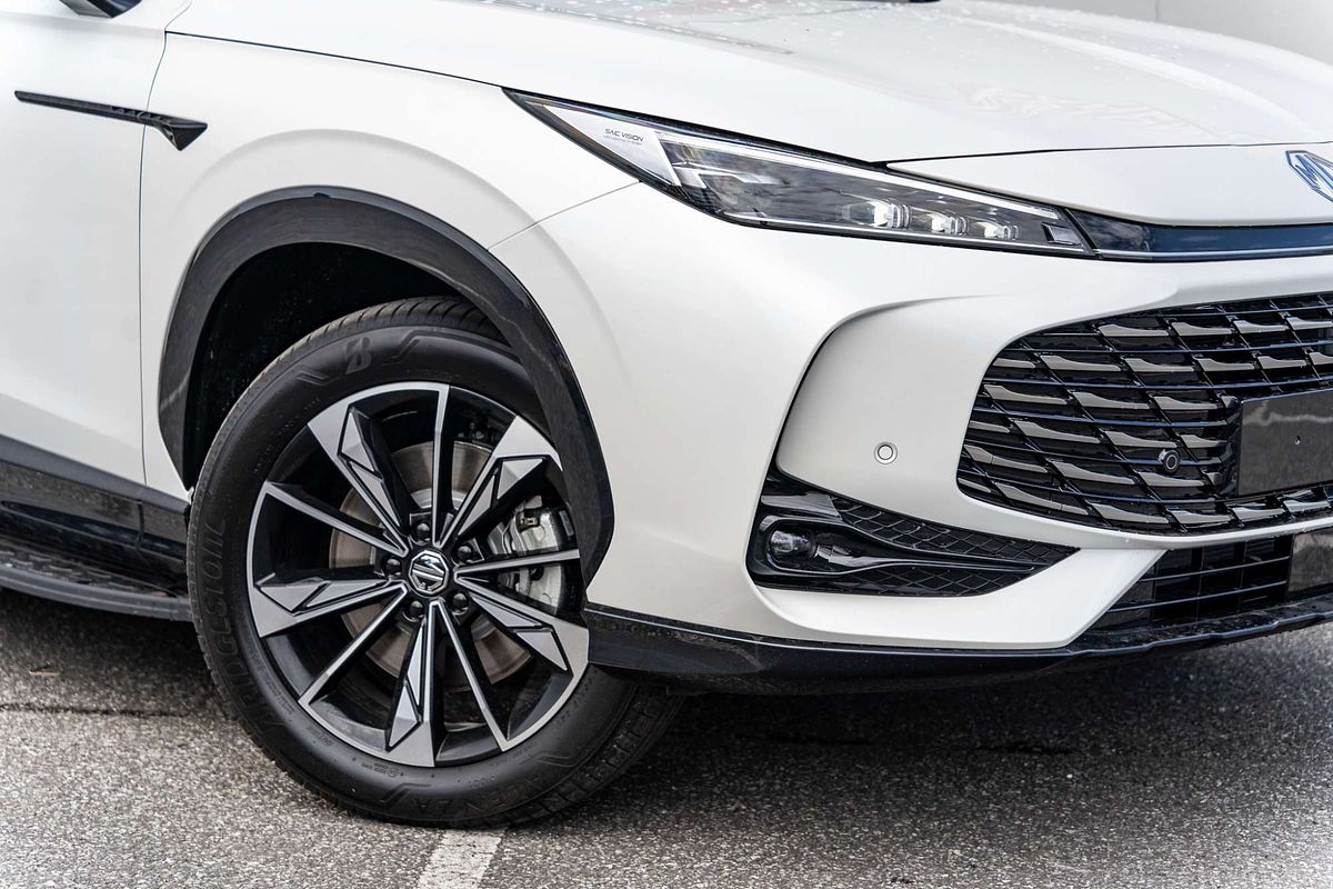 2025 MG HS Super Hybrid Essence AS33P