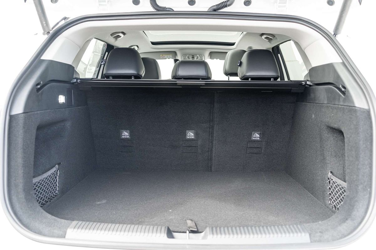 2025 MG HS Super Hybrid Essence AS33P