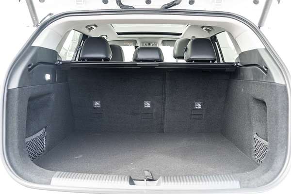 2025 MG HS Super Hybrid Essence AS33P