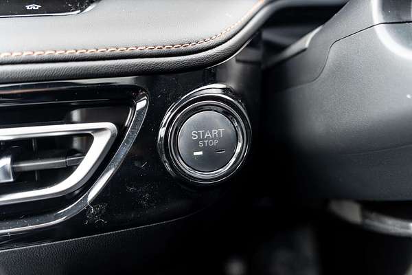 2025 MG HS Super Hybrid Essence AS33P