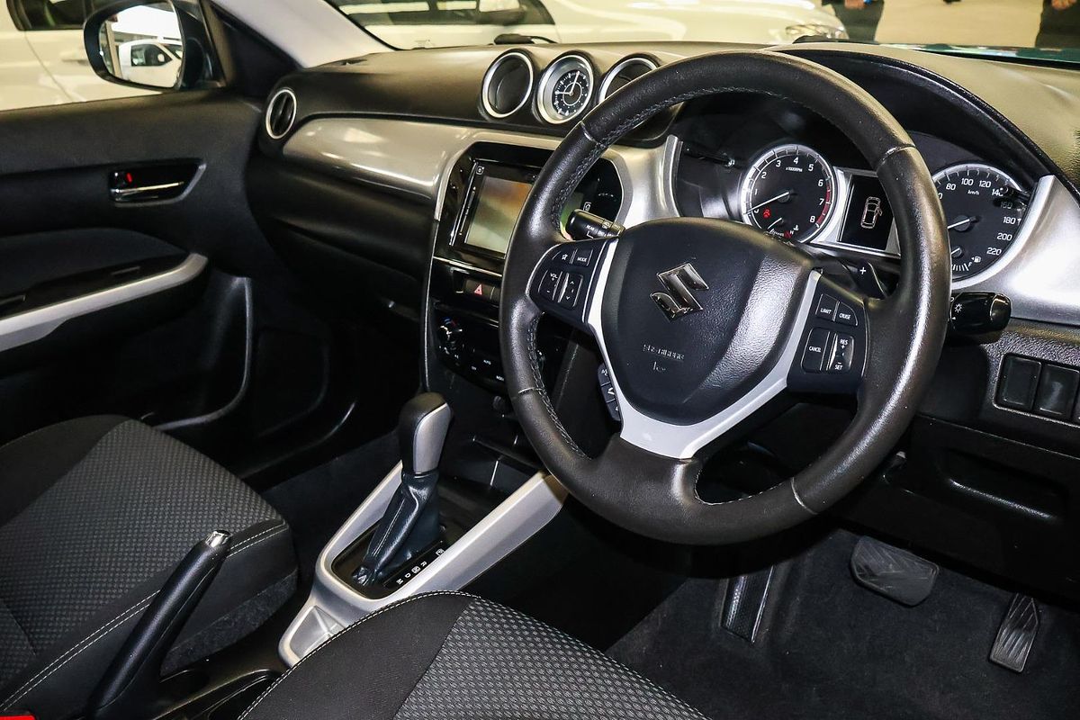 2017 Suzuki Vitara RT-S LY