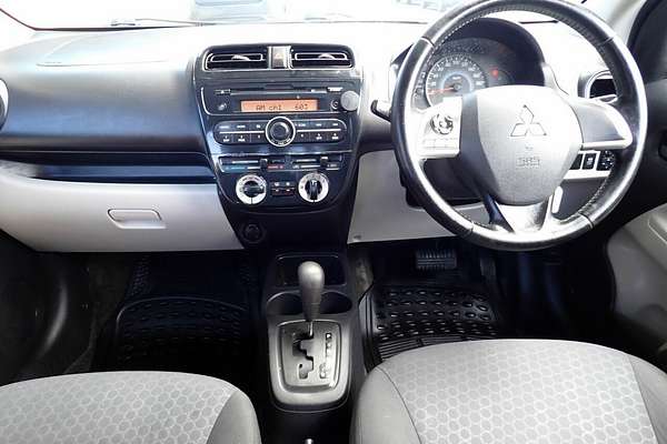 2014 Mitsubishi Mirage ES LA