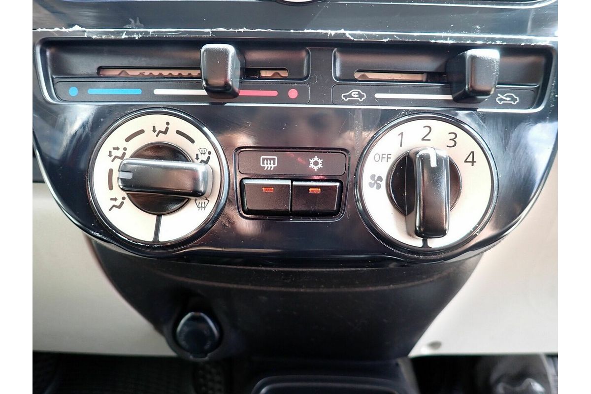 2014 Mitsubishi Mirage ES LA
