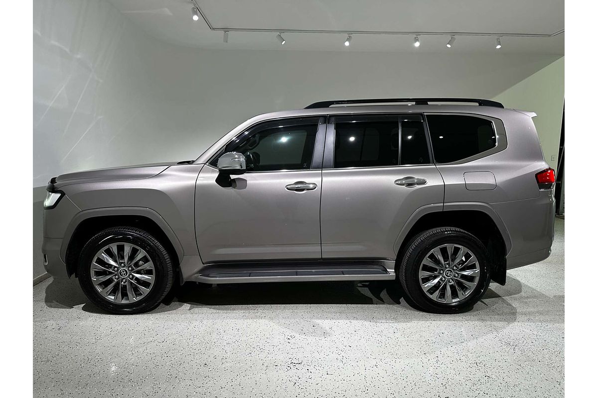 2024 Toyota Landcruiser Sahara ZX FJA300R