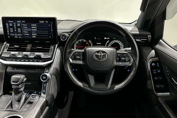 2024 Toyota Landcruiser Sahara ZX FJA300R