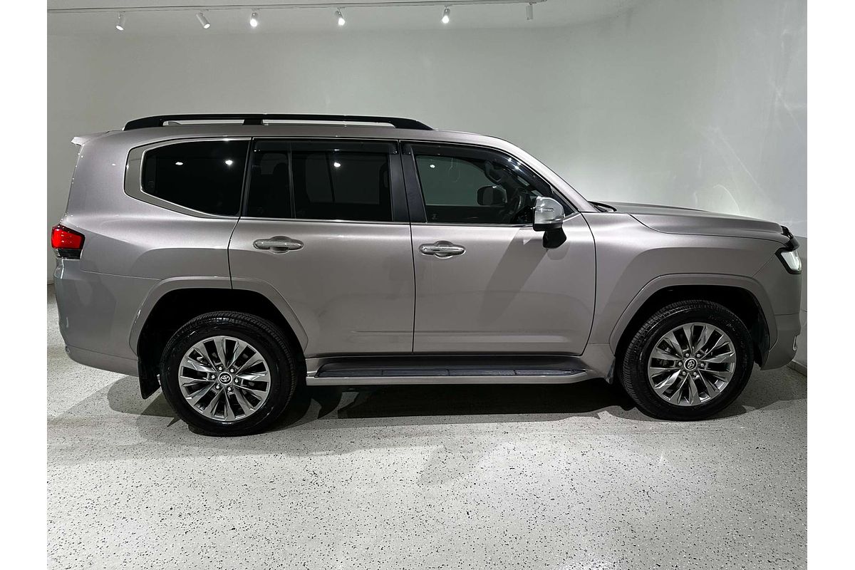 2024 Toyota Landcruiser Sahara ZX FJA300R