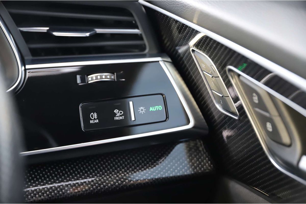2020 Audi SQ8 TDI F1