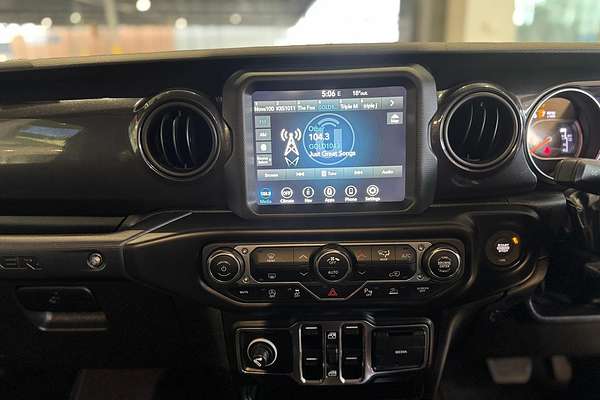 2022 Jeep Wrangler Unlimited Night Eagle JL