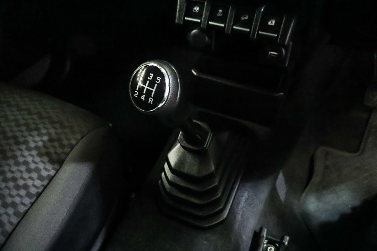 2023 Suzuki Jimny GLX GJ