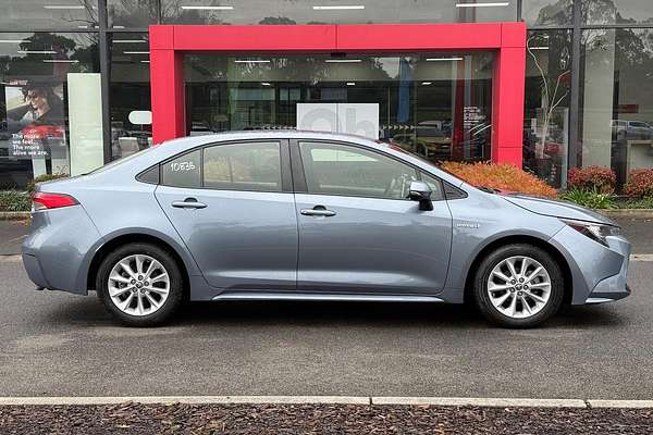 2022 Toyota Corolla Ascent Sport Hybrid ZWE211R