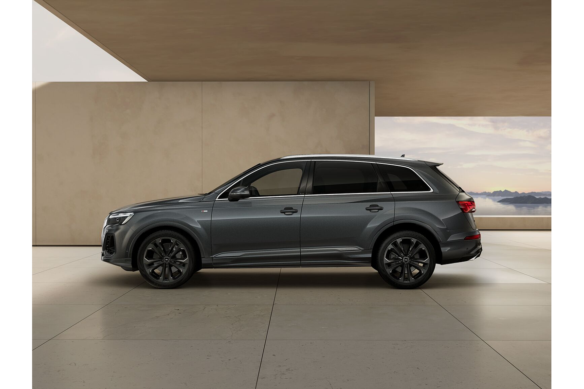 2025 Audi Q7 55 TFSI S line 4M