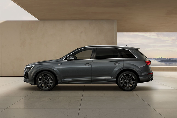 2025 Audi Q7 55 TFSI S line 4M