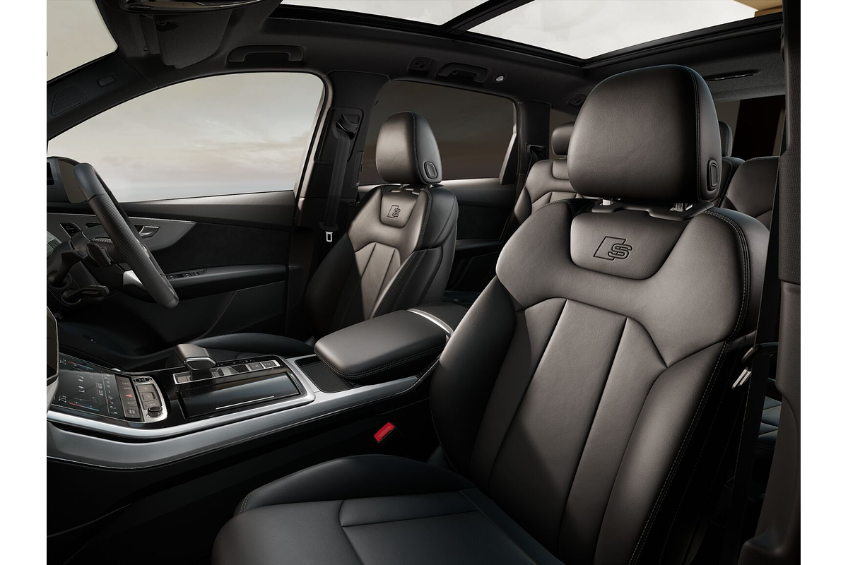 2025 Audi Q7 55 TFSI S line 4M
