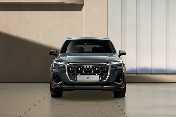 2025 Audi Q7 55 TFSI S line 4M