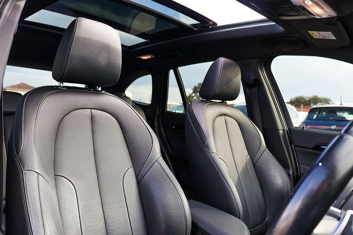 2016 BMW X1 xDrive20d F48