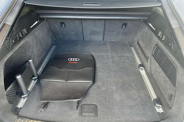 2021 Audi RS6 C8