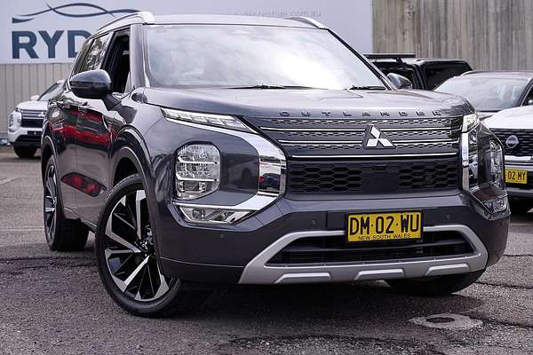2025 Mitsubishi Outlander Exceed ZM
