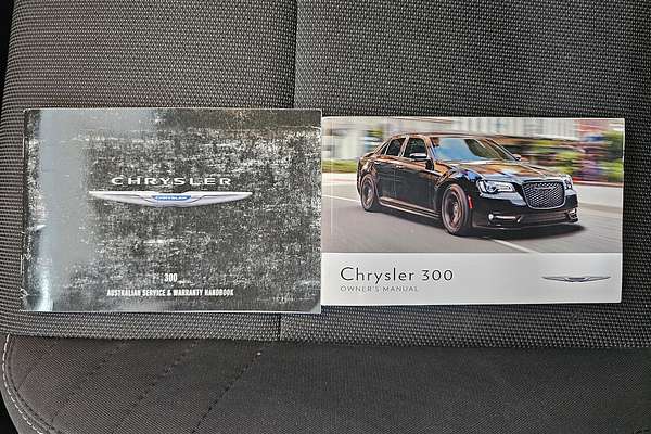 2021 Chrysler 300 SRT Core LX