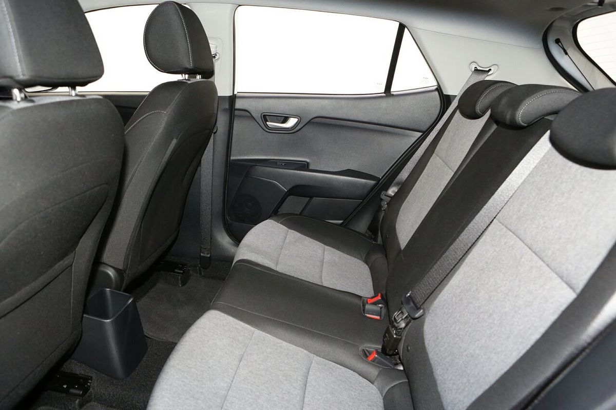 2024 Kia Stonic S YB