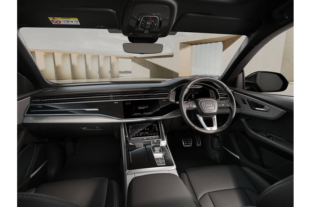 2025 Audi Q8 55 TFSI S line F1