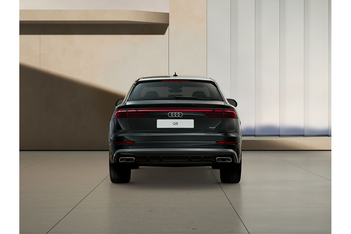 2025 Audi Q8 55 TFSI S line F1