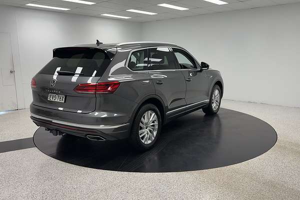 2022 Volkswagen Touareg 170TDI CR
