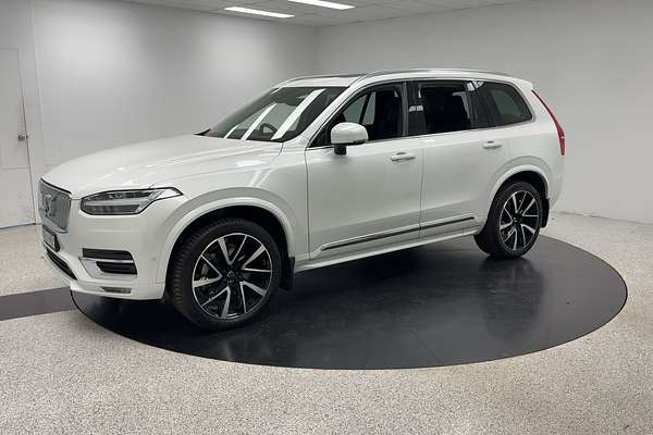 2024 Volvo XC90 Ultimate B6 Bright