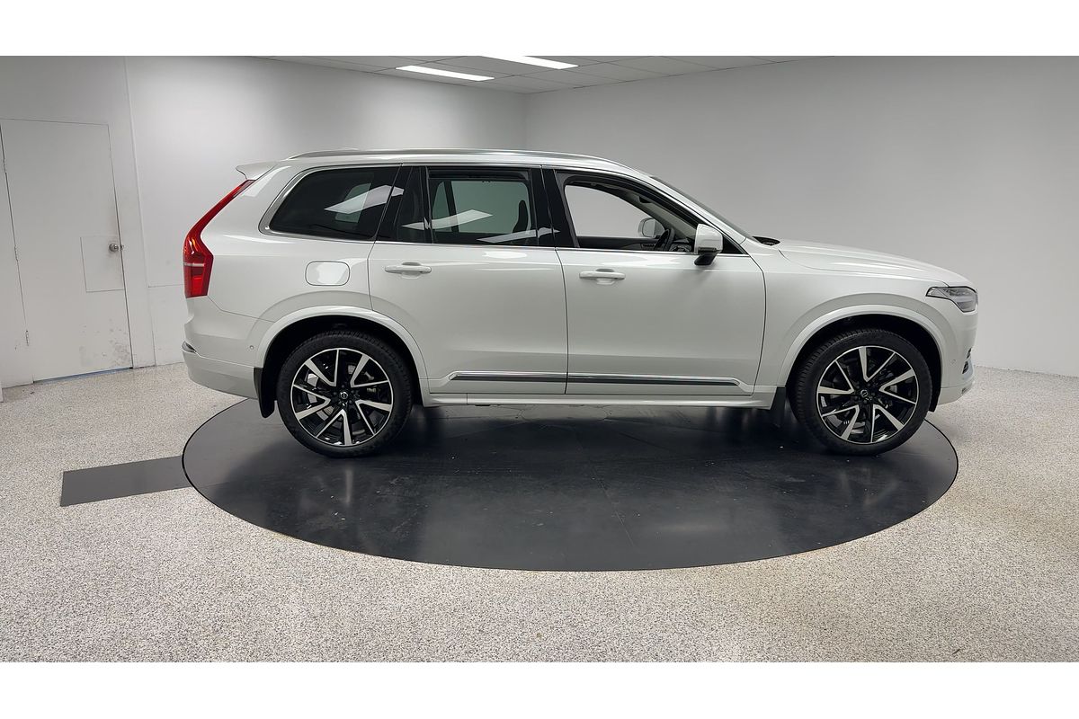 2024 Volvo XC90 Ultimate B6 Bright