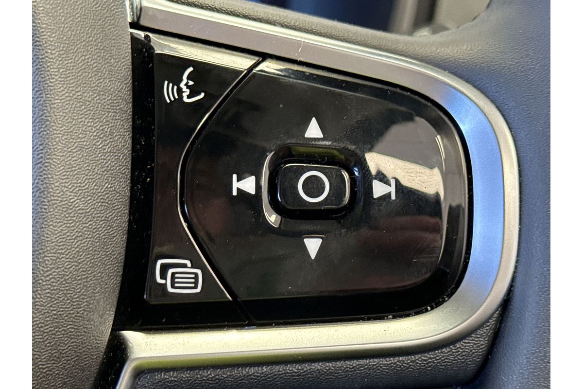 2024 Volvo XC90 Ultimate B6 Bright