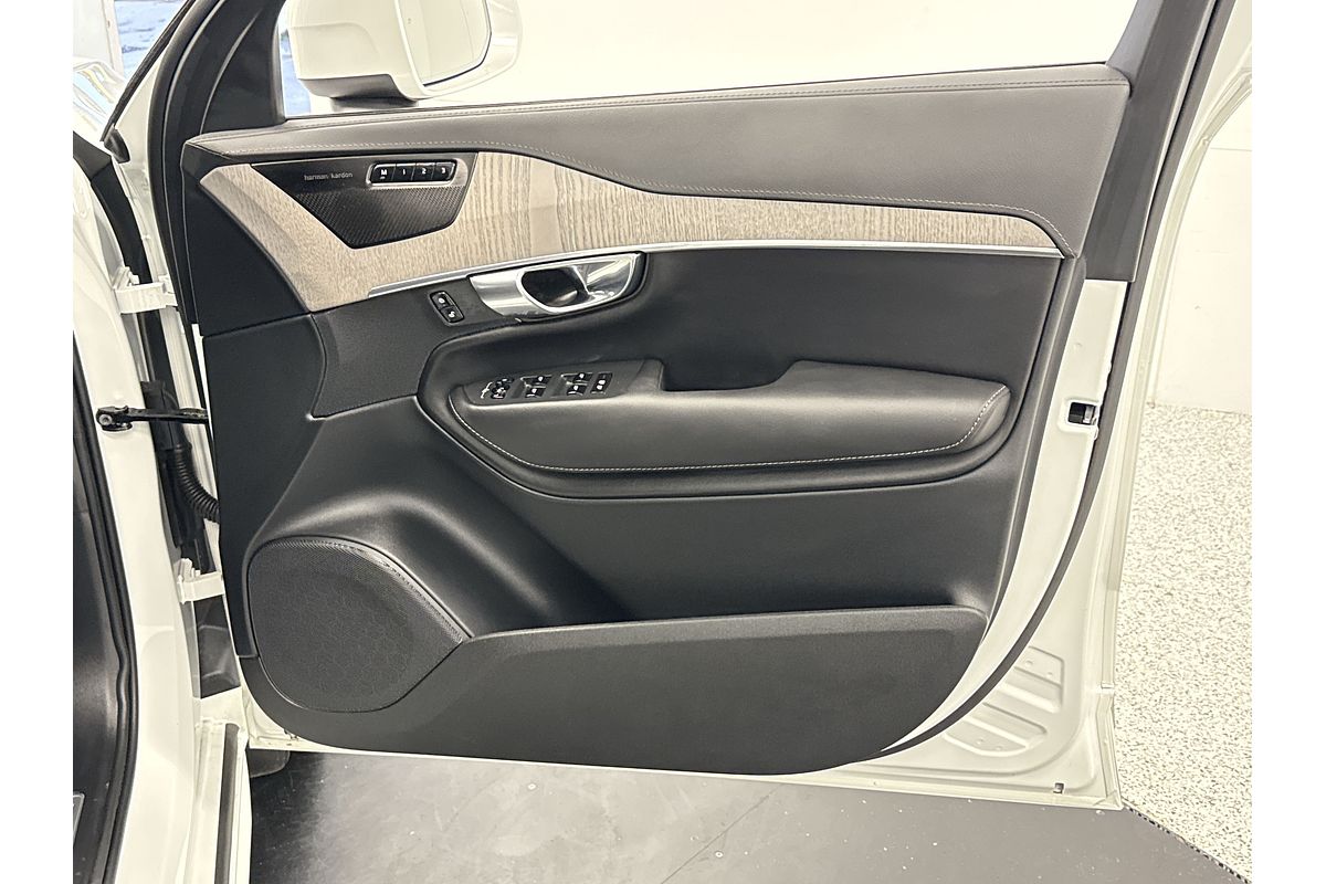2024 Volvo XC90 Ultimate B6 Bright
