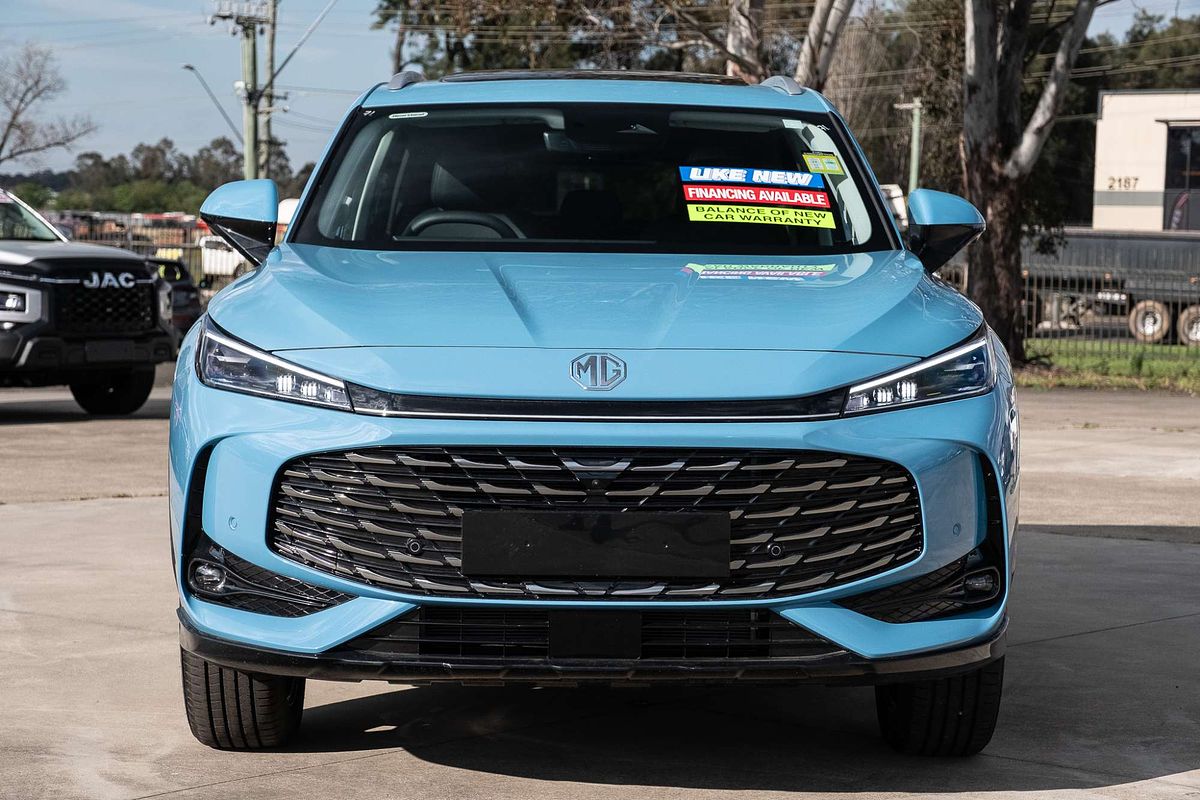 2024 MG HS Essence AS33