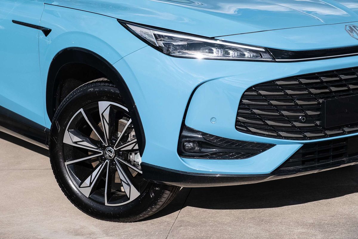 2024 MG HS Essence AS33