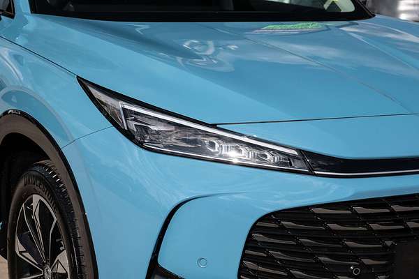 2024 MG HS Essence AS33