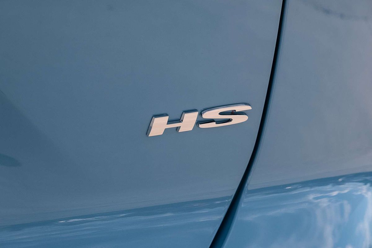 2024 MG HS Essence AS33