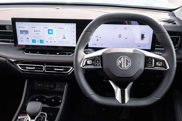 2024 MG HS Essence AS33