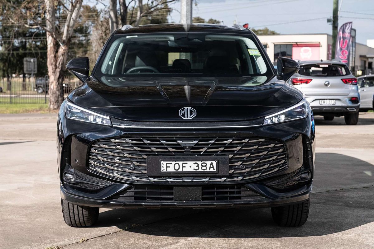 2024 MG HS Essence AS33